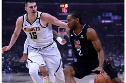 雷速体育-关于榜首之争仍在继续，双方战术对决让人期待不已的信息