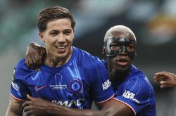 雷速体育网页版-切尔西完胜日本，苏亚雷斯绝境逆转的简单介绍