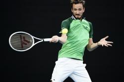 雷速体育比分官网-意大利网球队横扫美国网球队，梅德韦杰夫惊艳世界的简单介绍