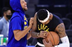 雷速体育电脑版官网下载-湖人B队力克墨西哥男篮，费沃斯送出助攻的简单介绍