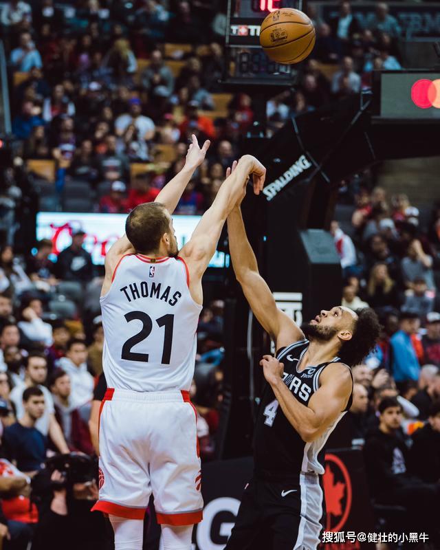 小牛客场险胜马刺,取得东部榜首位置 小牛客场险胜马刺,取得东部榜首位置