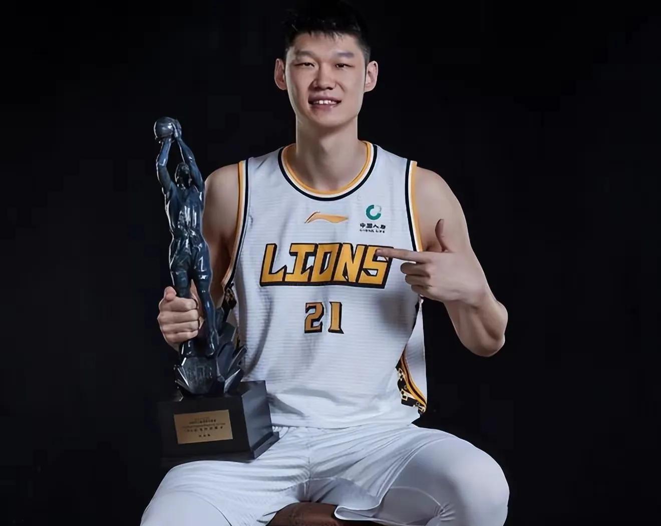 包含CBA球员突破自我,表现堪称完美的词条 包含CBA球员突破自我,表现堪称完美的词条