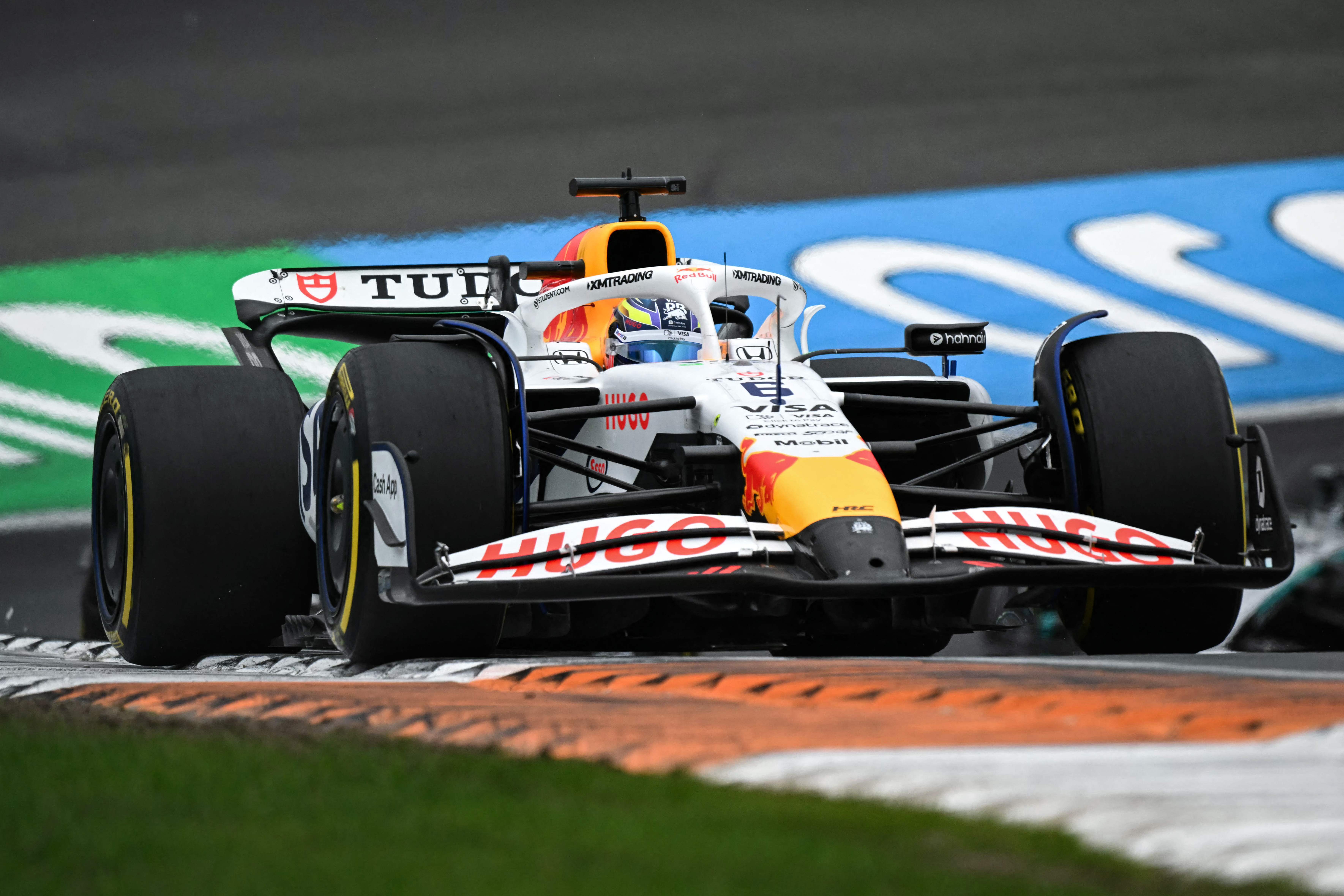 关于迈凯伦碾压红牛二队,汉密尔顿惊艳四座的信息 关于迈凯伦碾压红牛二队,汉密尔顿惊艳四座的信息