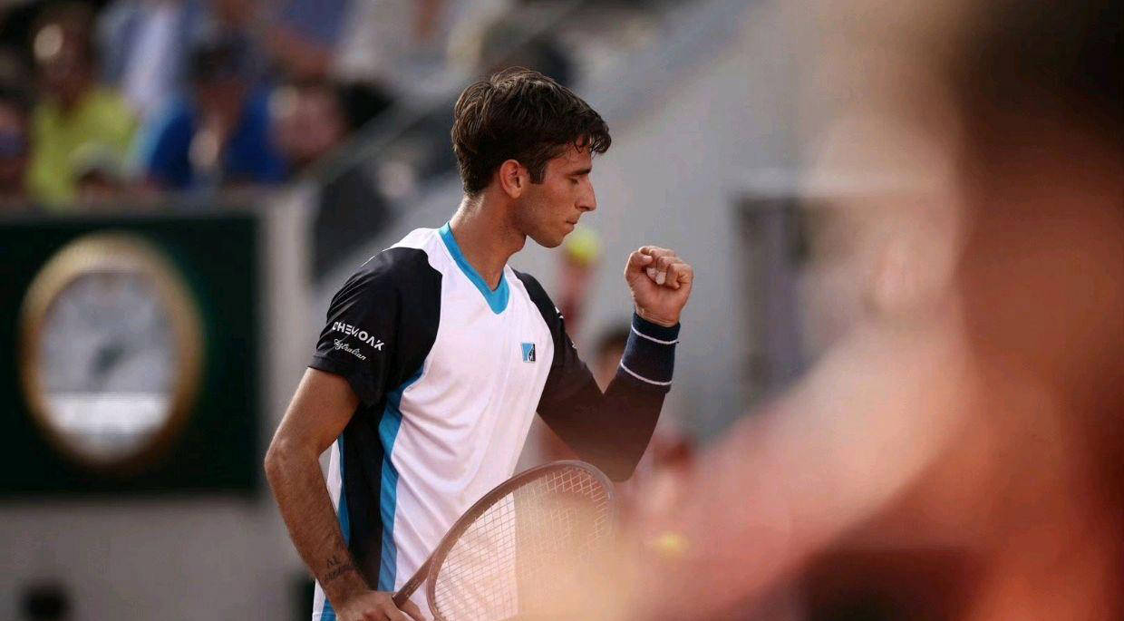 法网碾压蒙特卡洛大师赛,西西帕斯扛起全队 法网碾压蒙特卡洛大师赛,西西帕斯扛起全队